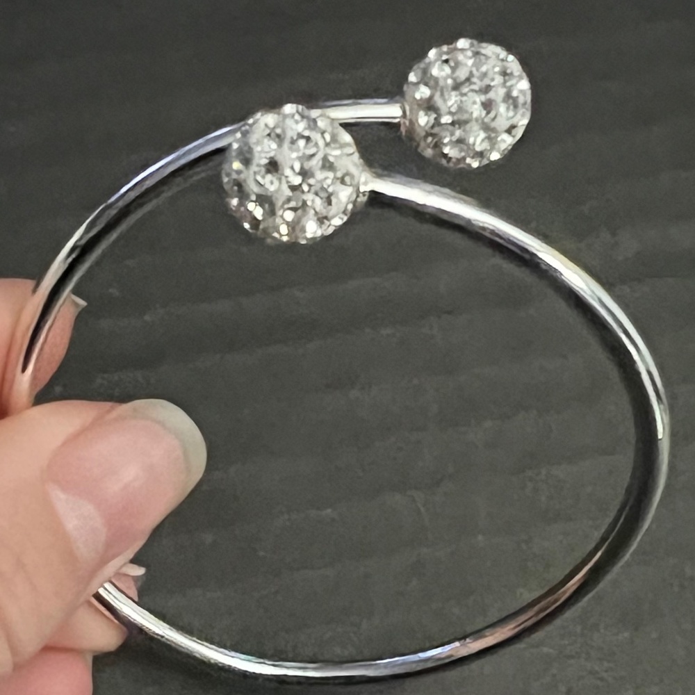 Silver bangle